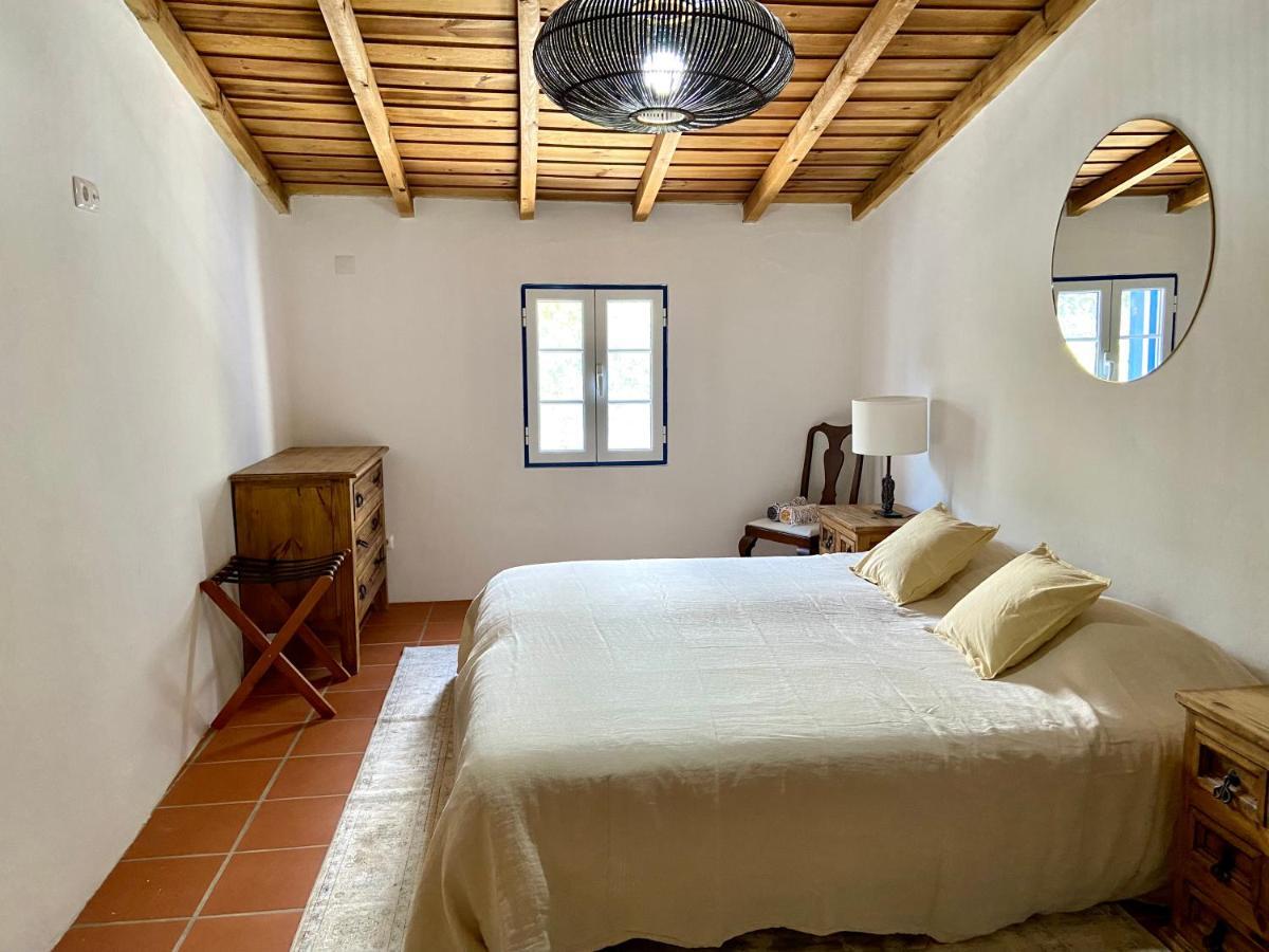 Bed and Breakfast Montes De Charme Авіш Екстер'єр фото
