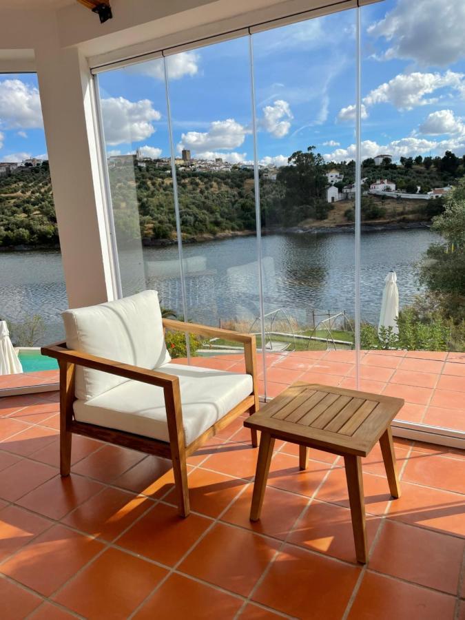 Bed and Breakfast Montes De Charme Авіш Екстер'єр фото